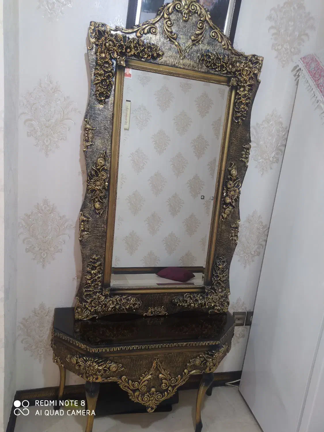 آینه|آینه|تهران, دروازه شمیران|دیوار