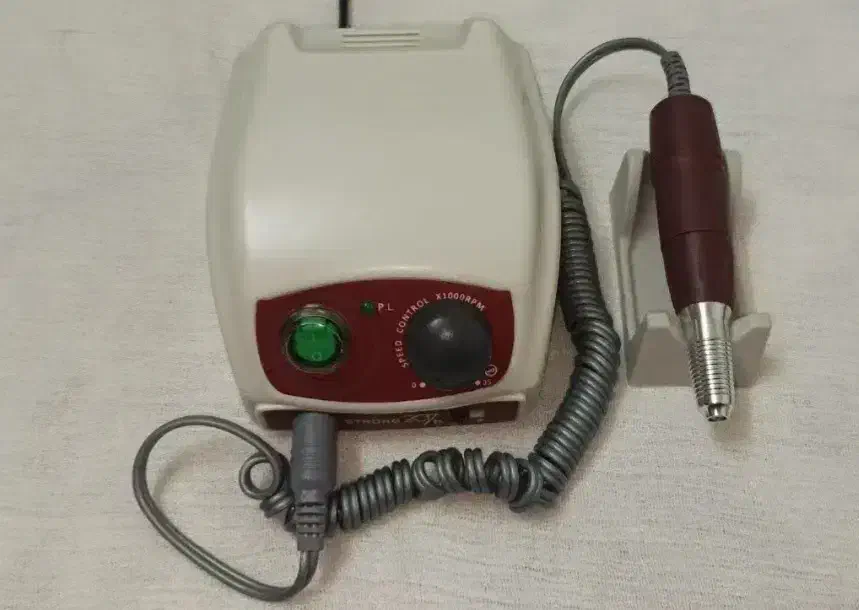 لوازم کاشت ناخن|آرایشی، بهداشتی، درمانی|کاشان, رسالت|دیوار