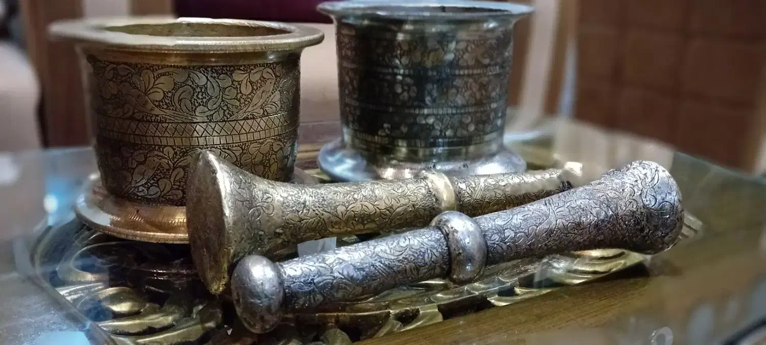 هونگ غرق درقلم دستی برنجی اصل وقدیمی|کلکسیون اشیاء عتیقه|شیراز, گلشن|دیوار