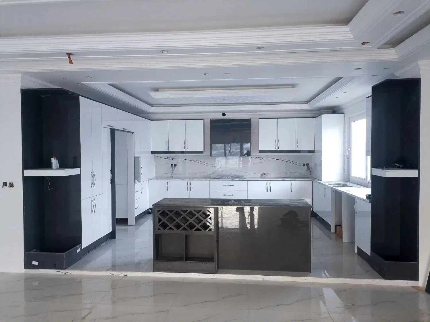 مونتاژ و نصب کابینت و کمد|خدمات پیشه و مهارت|آمل, |دیوار