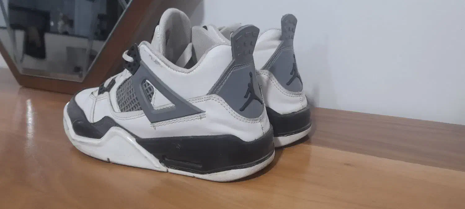 کتونی|کیف، کفش، کمربند|کوهدشت, |دیوار