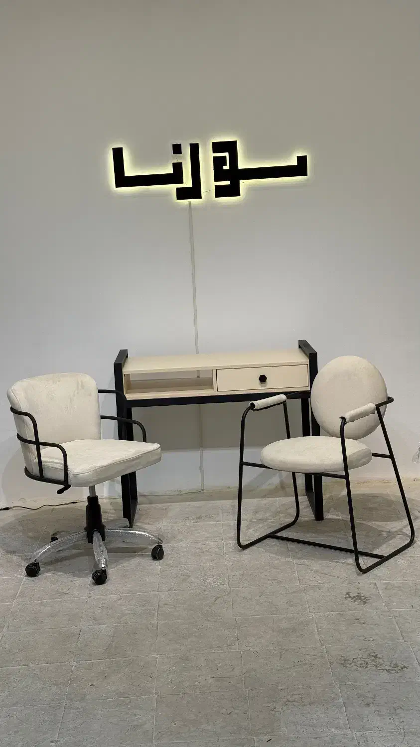 تجهیزات آرایشگاهی/ میز ناخن / صندلی|آرایشگاه و سالن‌های زیبایی|چهاردانگه (تهران), |دیوار