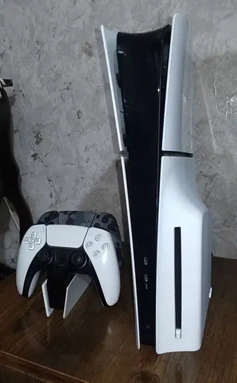 ps5 slim|کنسول، بازی ویدئویی و آنلاین|مشهد, رده|دیوار