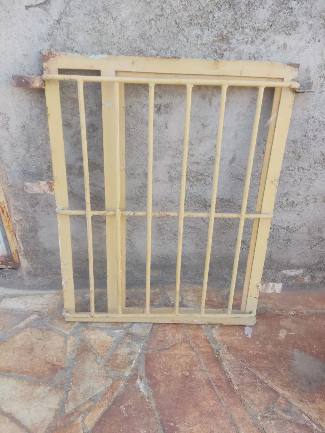 فروش دوتن لوله تیرآهن درب و پنجره|مصالح و تجهیزات ساختمان|زرند, |دیوار