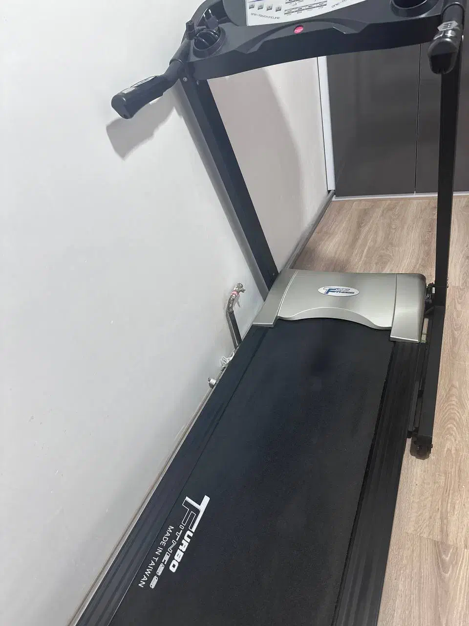 لوازم ورزشی|تجهیزات ورزشی|خوی, |دیوار