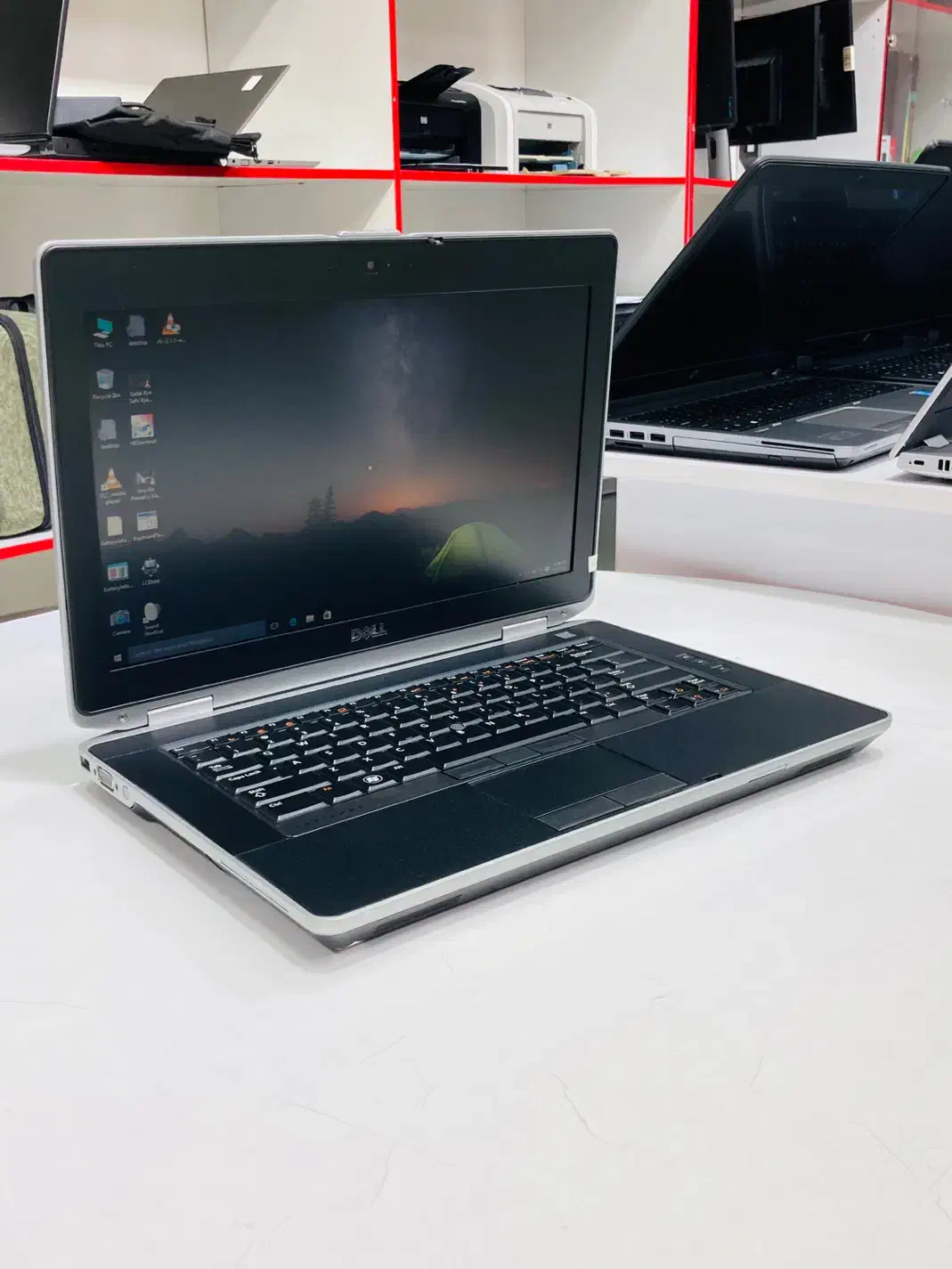 لپتاپ دل اقتصادی اروپایی رم هشت گرافیک دار|رایانه همراه|شهرکرد, |دیوار