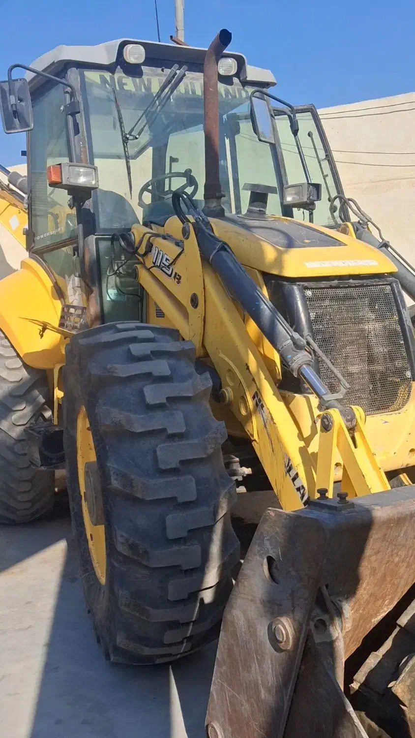 بیل بکهو نیو هلند ۲۰۰۸|خودرو سنگین|یزد, |دیوار