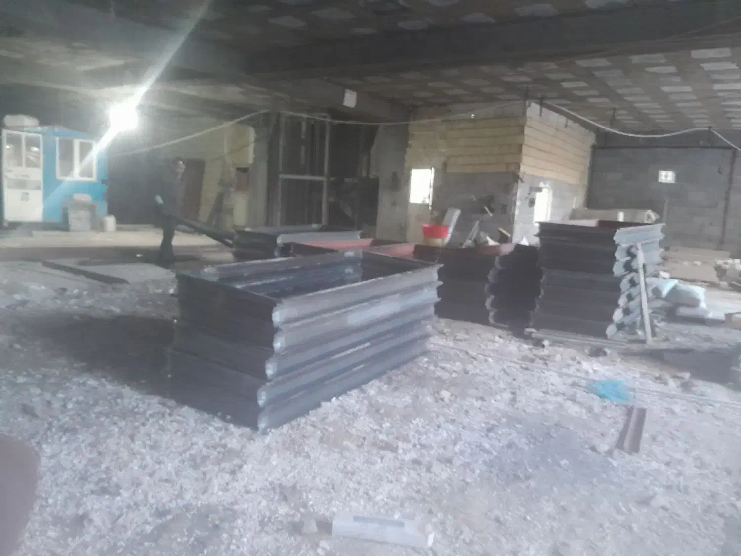 جوشکار سیار ودرب وپنجره ساز حرفه ای|خدمات پیشه و مهارت|خرم‌آباد, |دیوار