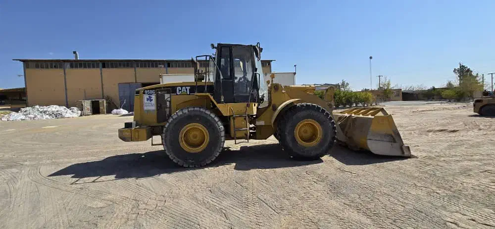 لودر ۹۵۰ جی|خودرو سنگین|هرند, |دیوار