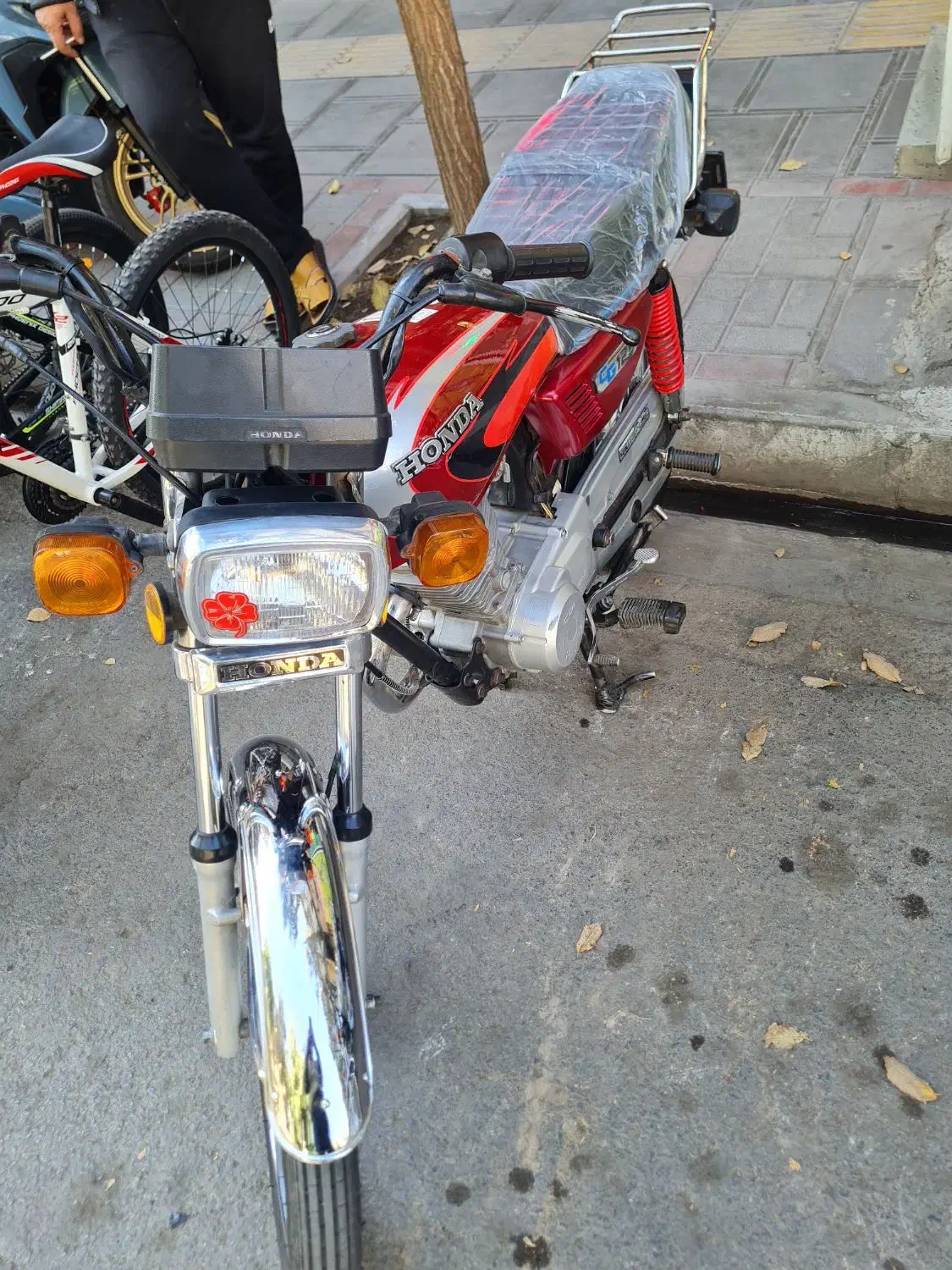 موتور سیکلت آشیل در حد صفر|موتورسیکلت|قم, باغ شازده|دیوار