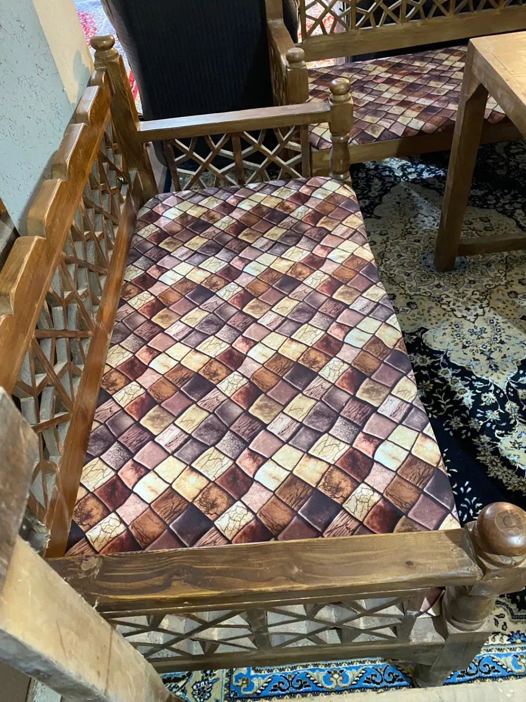 میز صندلی چوبی سنتی|میز و صندلی غذاخوری|اردبیل, |دیوار