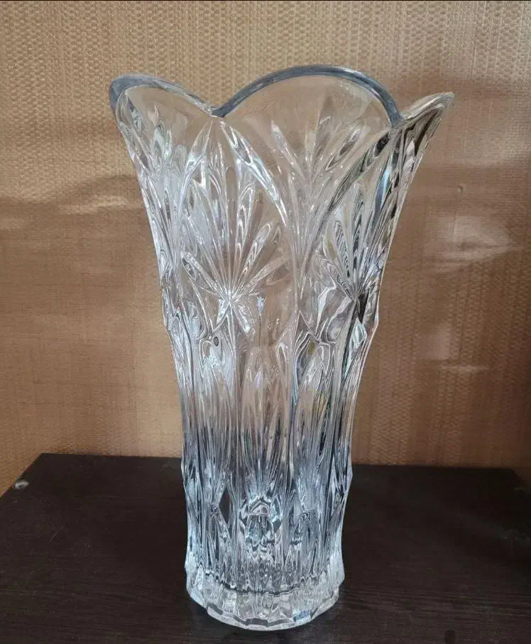 گلدان کریستال ژاپن|ظروف سرو و پذیرایی|تبریز, |دیوار