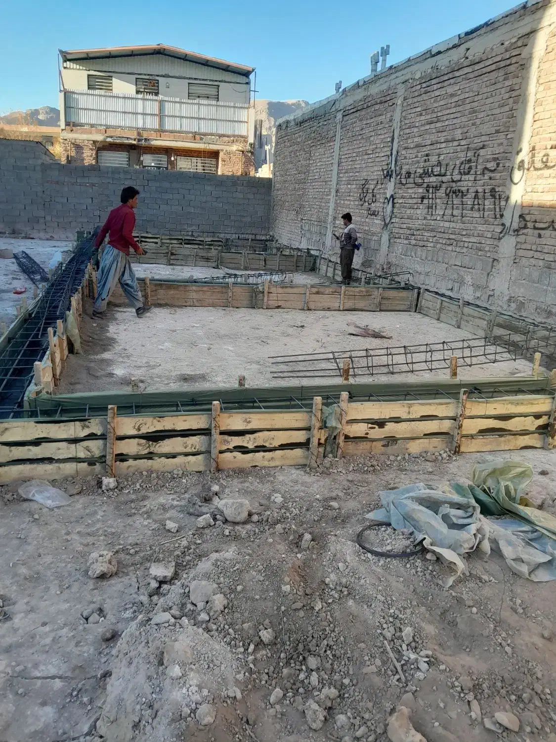 اوستا بنا آرموتوربندی اجرای سقف ستون فنداسیون شناژ|خدمات پیشه و مهارت|کرمان, |دیوار