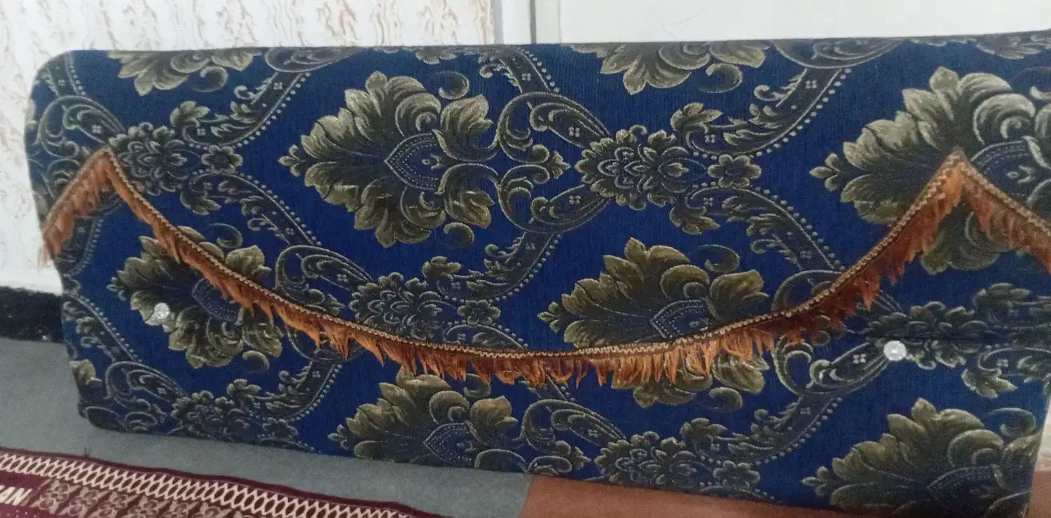 پشتی|پشتی|خرم‌آباد, |دیوار