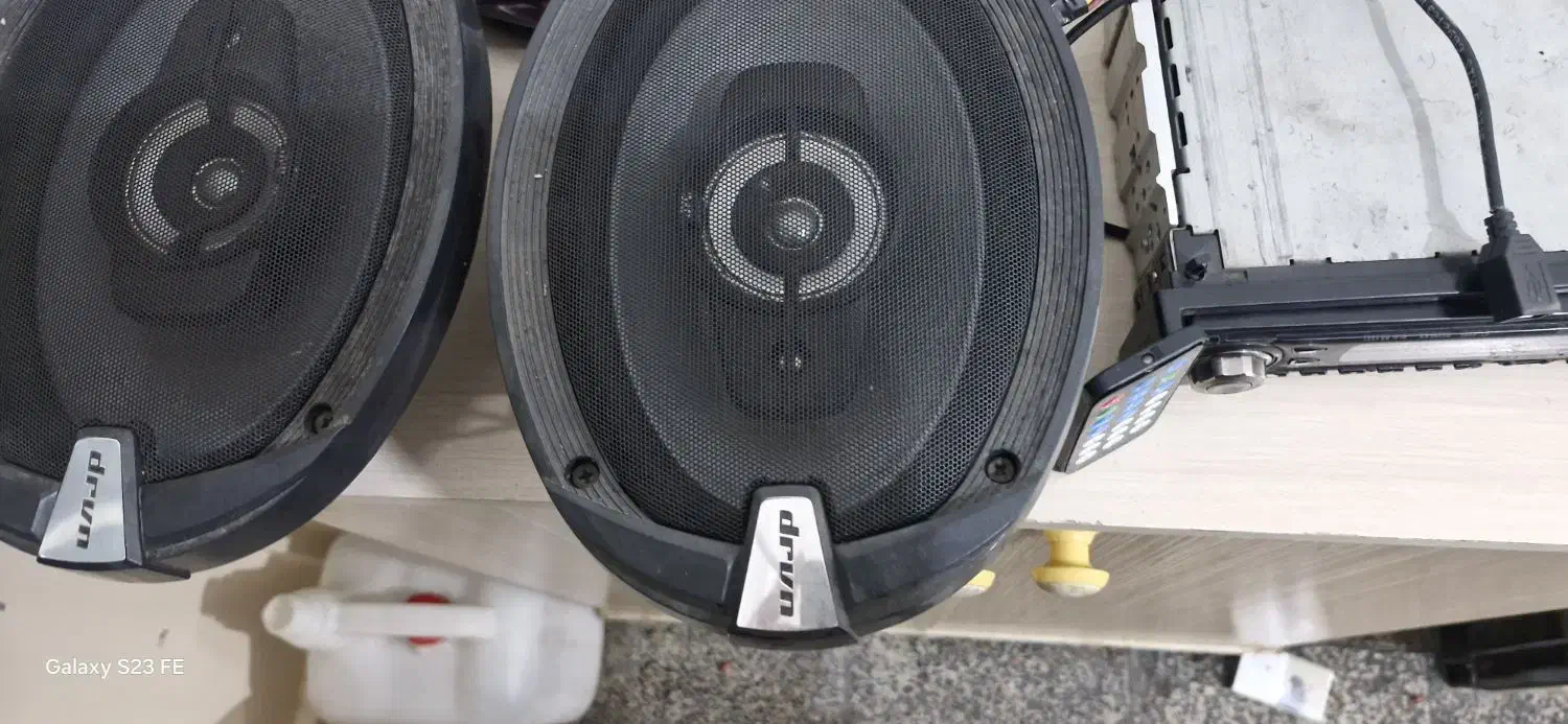 یک عدد ضبط و دوعدد باند|صوتی و تصویری|ایلخچی, |دیوار