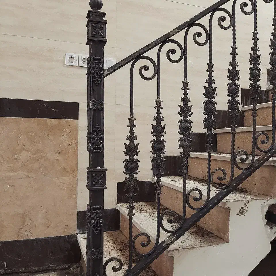 نرده راه پله،حفاظ پنجره،پله اتاق اسانسور|خدمات پیشه و مهارت|مشهد, جانباز|دیوار