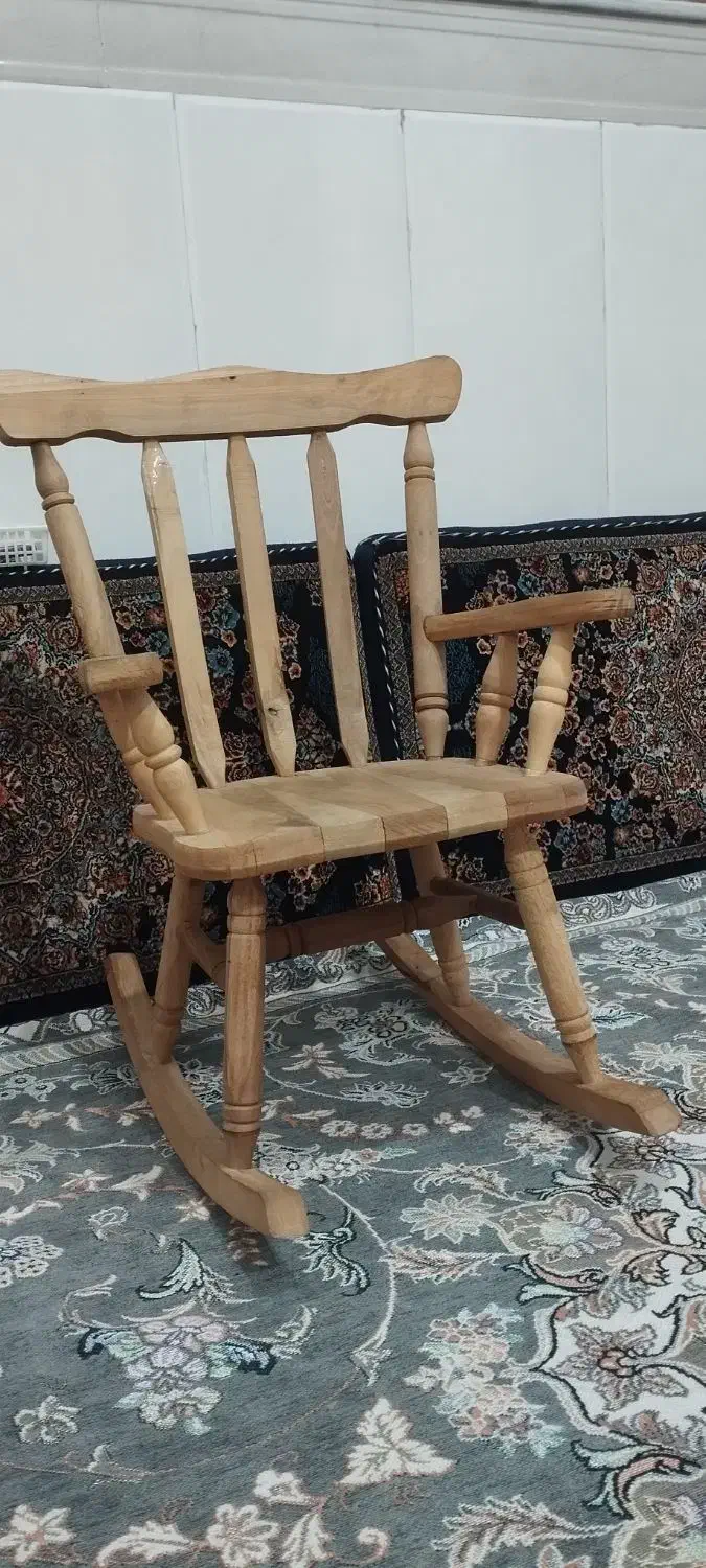 صندلی مادر بزرگ صندلی. راکی|صندلی و نیمکت|قم, قلعه کامکار|دیوار