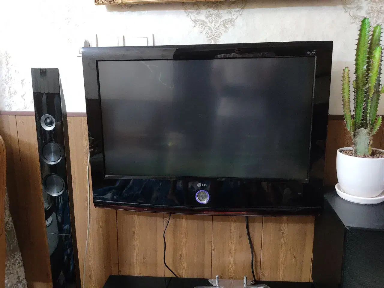 ال سی دی ۳۲|تلویزیون و پروژکتور|همدان, |دیوار