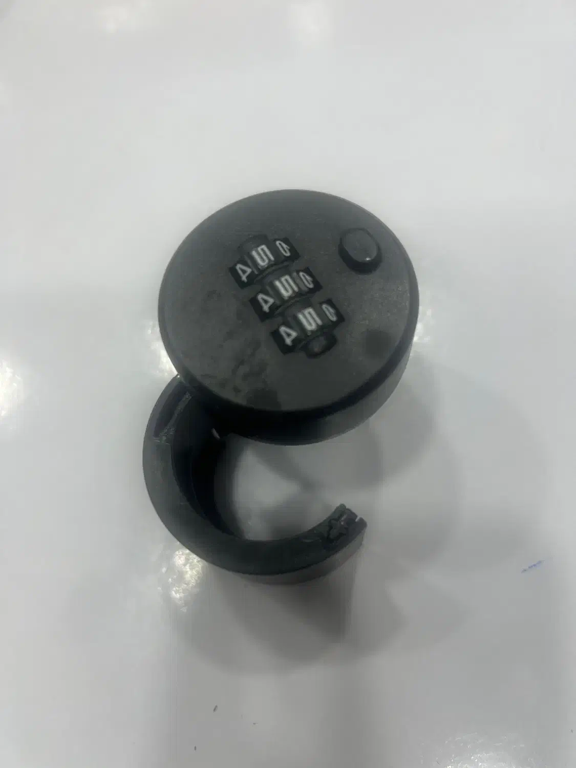 دربه قفل دربه بطری مشکی رمز دار|ظروف نگهدارنده، پلاستیکی، یک‌بارمصرف|آستارا, |دیوار