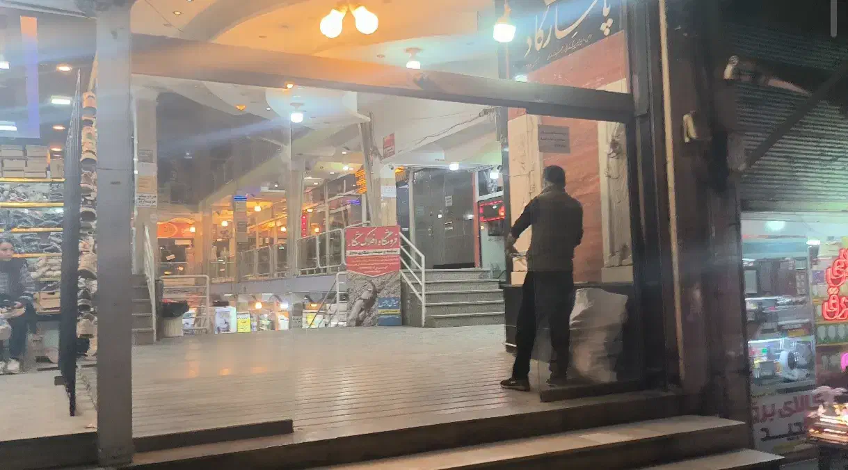 فروش فوری ۱۴متر پاساژ پاسارگاد|فروش مغازه و غرفه|دورود, |دیوار