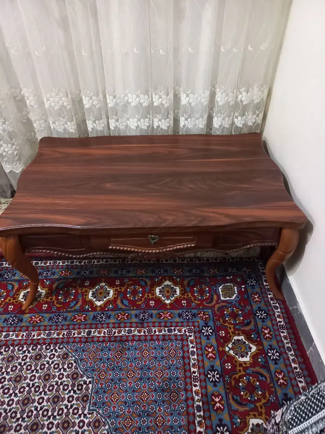 جلو مبلی بسیار تمییز|مبلمان خانگی و میز عسلی|قم, چهل درخت‎|دیوار