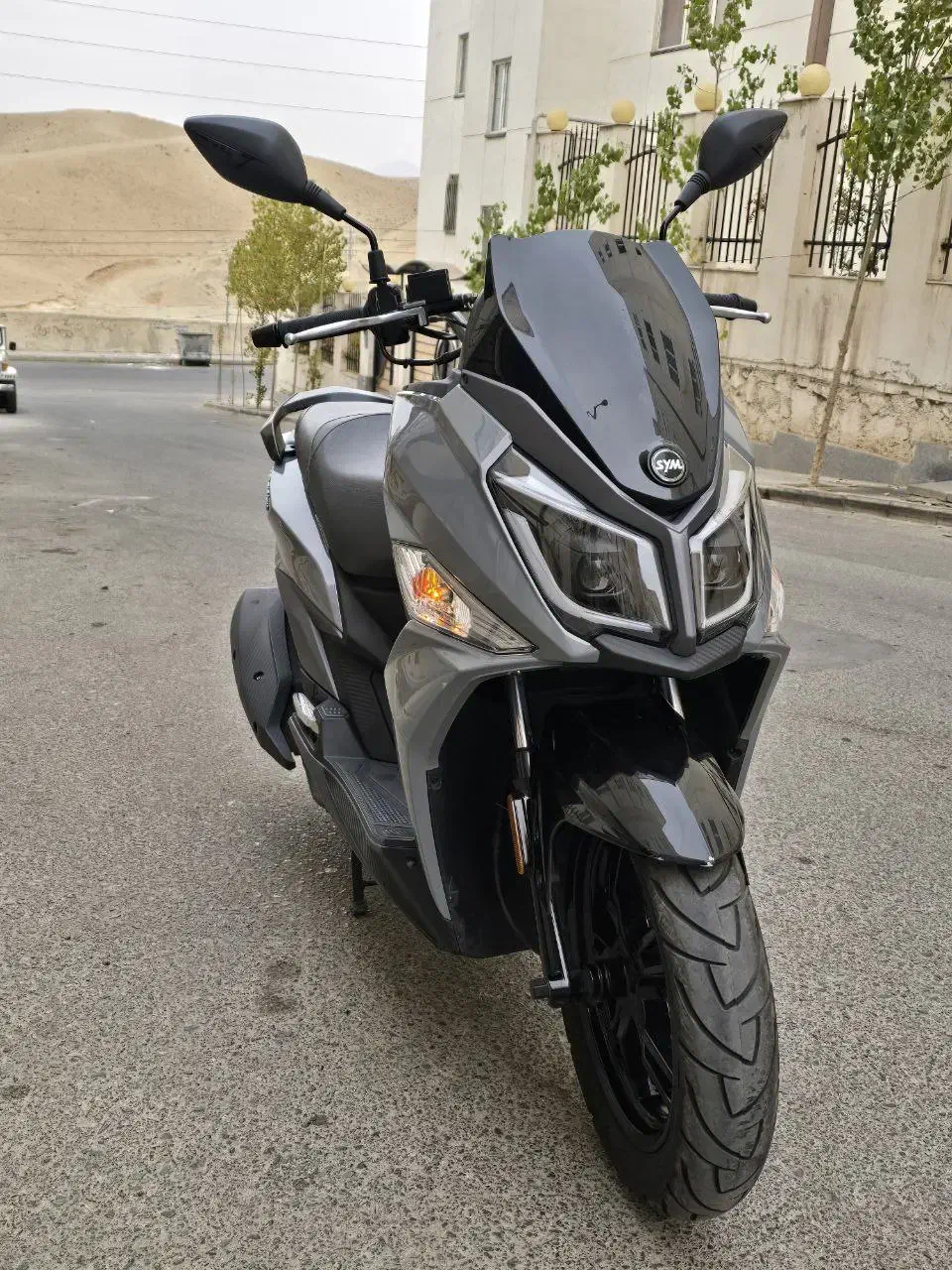 گلکسی j200 رنگ ناردونی|موتورسیکلت|تهران, علم و صنعت|دیوار