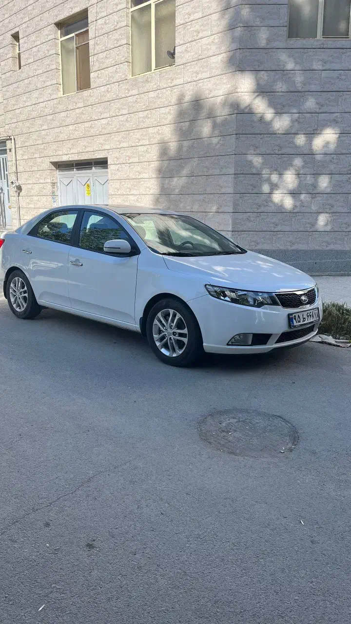 کیا سراتو2000 اتوماتیک (آپشنال)|خودرو سواری و وانت|همدان, |دیوار