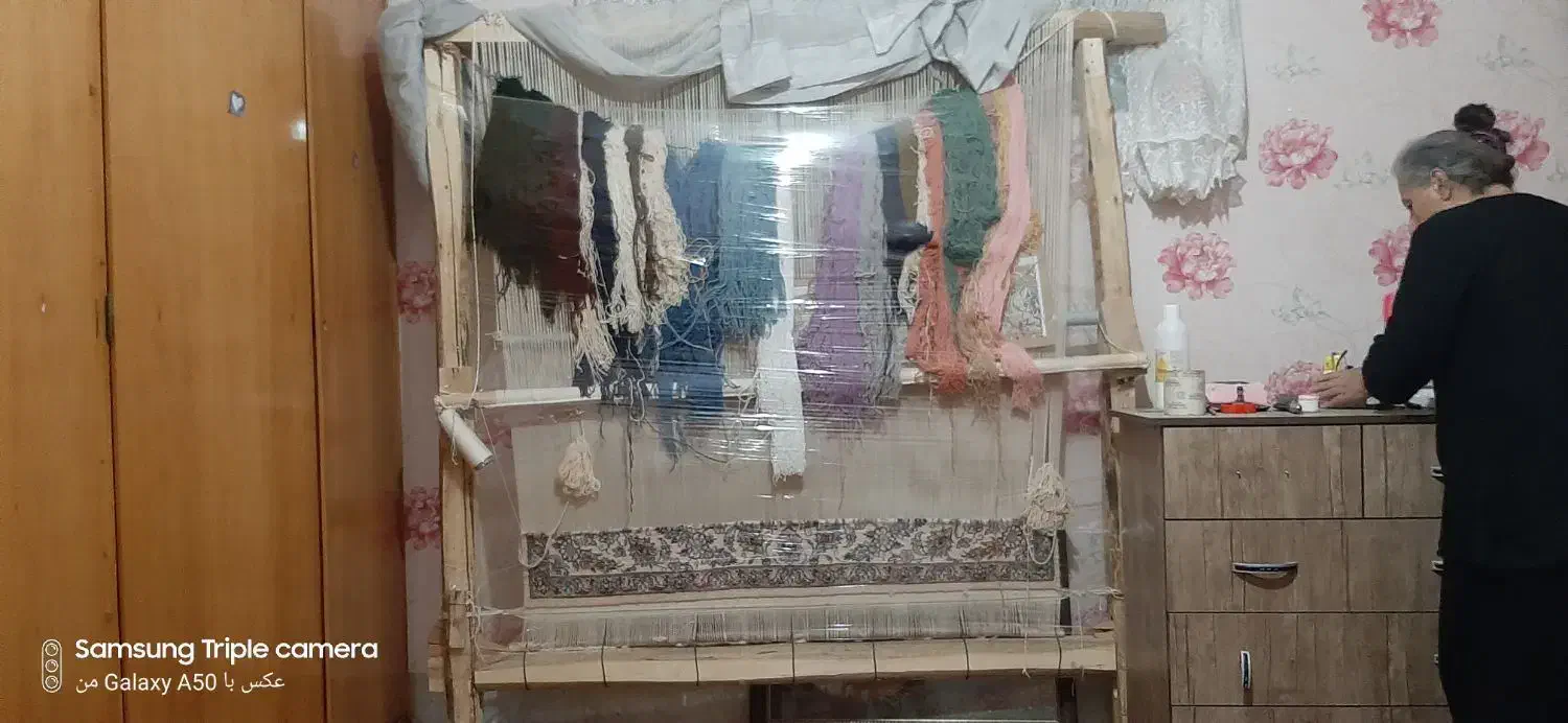 دار قالی|صنایع دستی و سایر لوازم تزئینی|فولادشهر, B4|دیوار