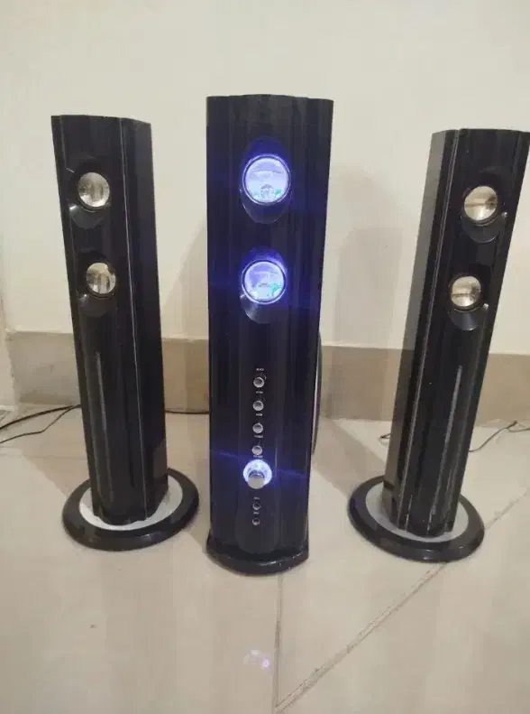 سیستم خونگی سه تیکه بلوثی فلش خور رم خور|سیستم صوتی خانگی|سامان, |دیوار