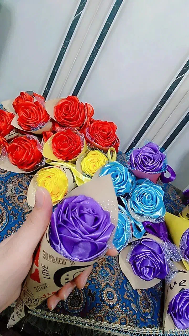 دسته گل ماندگار|گل مصنوعی|زرند, |دیوار