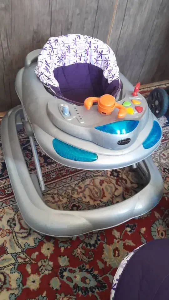 سیسمونی کامل|اسباب و اثاث بچه|نجف‌آباد, فاز ۲ شهرک آزادگان|دیوار