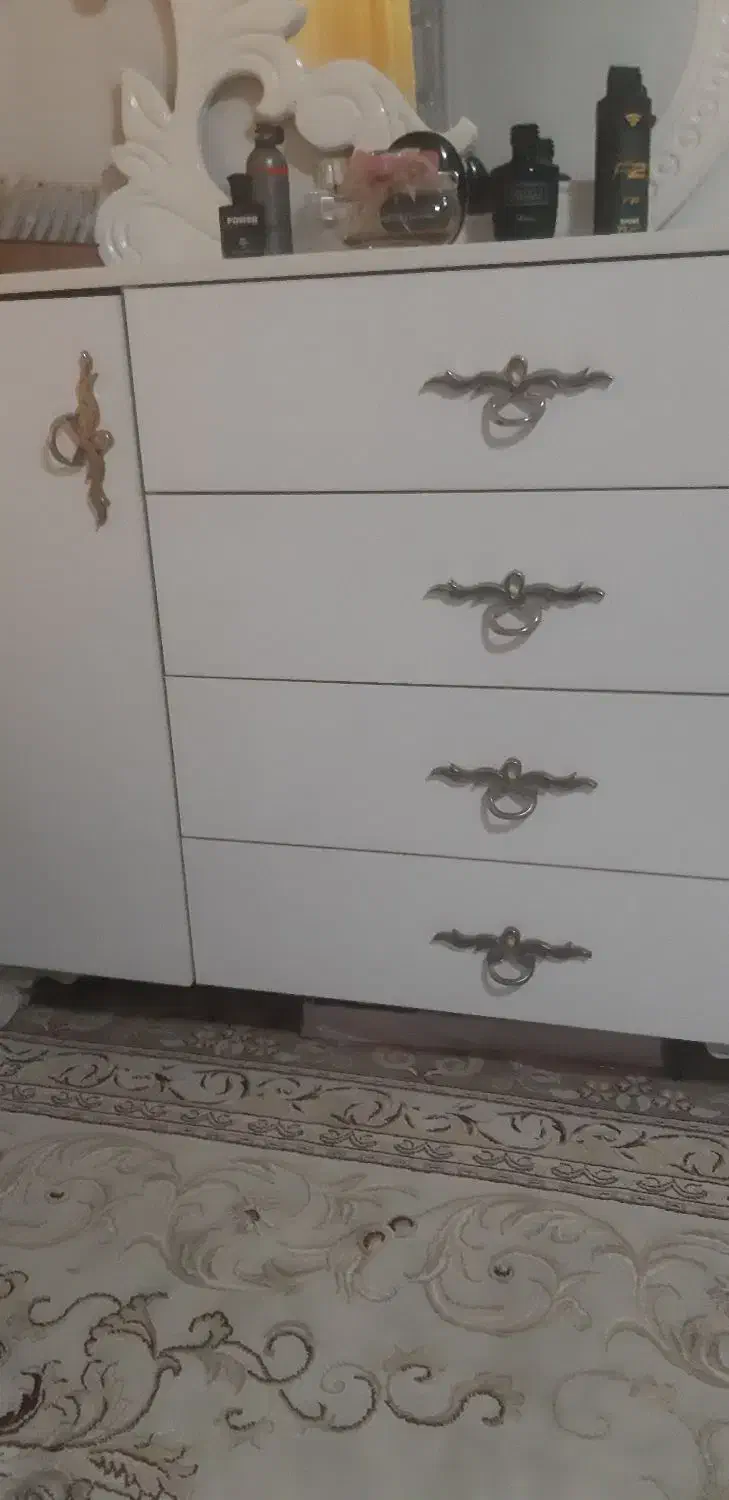 سرویس خواب دو نفره|تخت و سرویس خواب|اراک, |دیوار