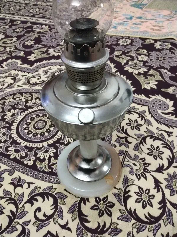 چراغ گردسوز|کلکسیون اشیاء عتیقه|زنجان, |دیوار