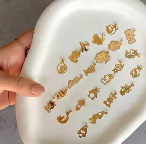 انگشتر کارتیر طلا نیم گرمی|جواهرات|اراک, |دیوار