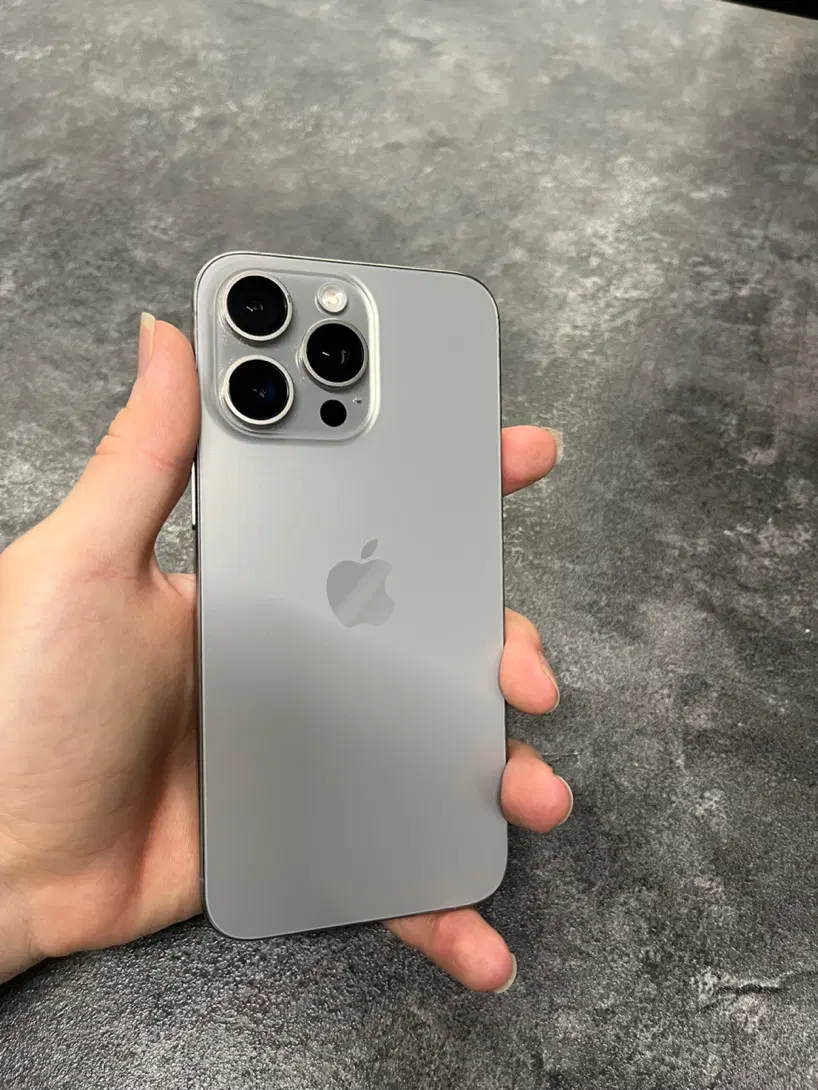iPhone 15 pro max|موبایل|تهران, فردوسی|دیوار