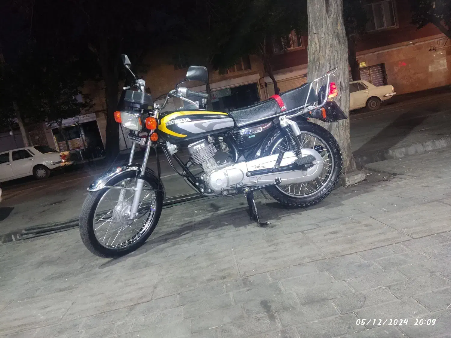 هوندا ۱۲۵ مدل ۹۲ در حد صفر|موتورسیکلت|تبریز, |دیوار
