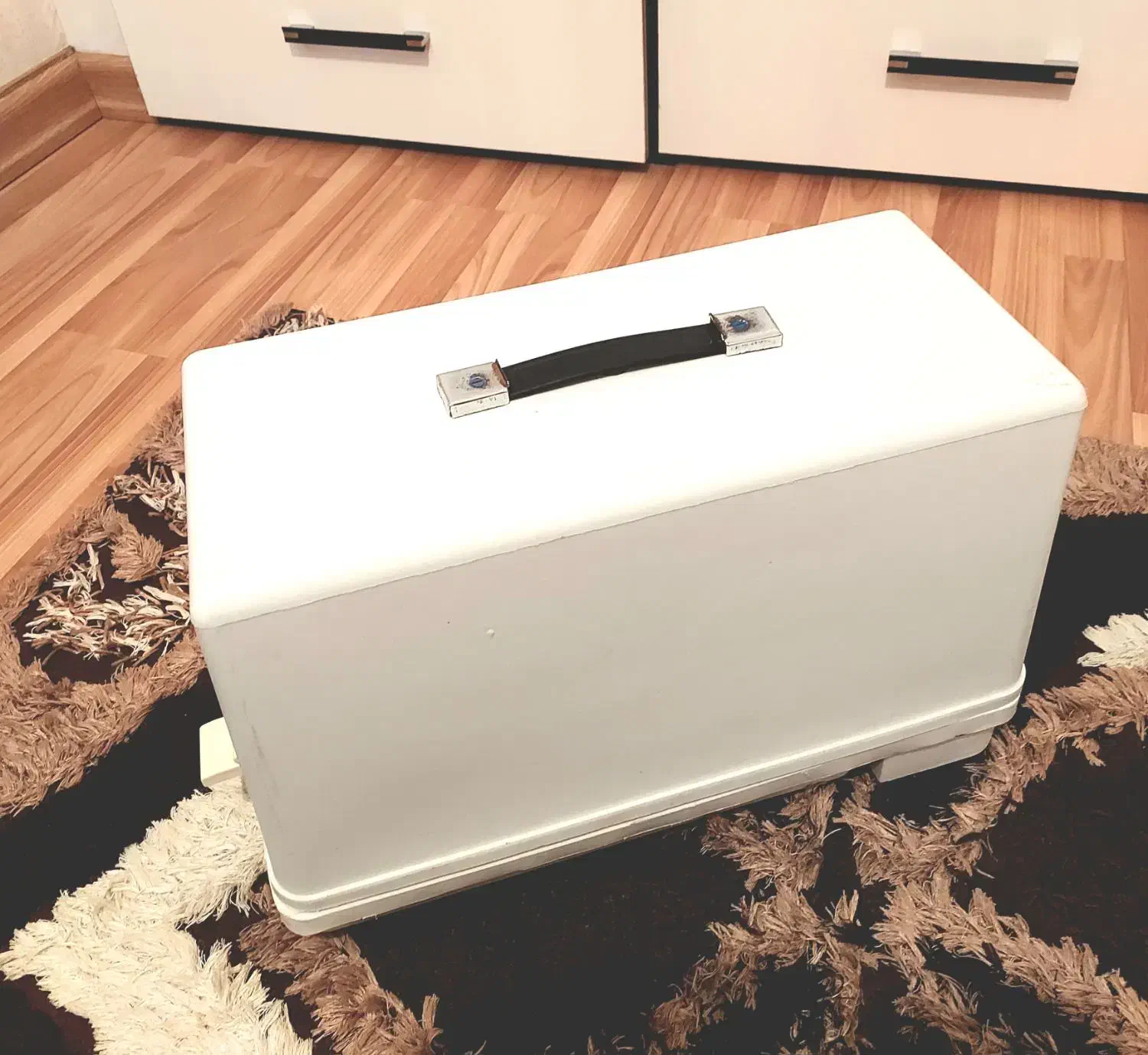 چرخ خیاطی مارشال سالم|چرخ خیاطی و ریسندگی|رشت, منظریه|دیوار