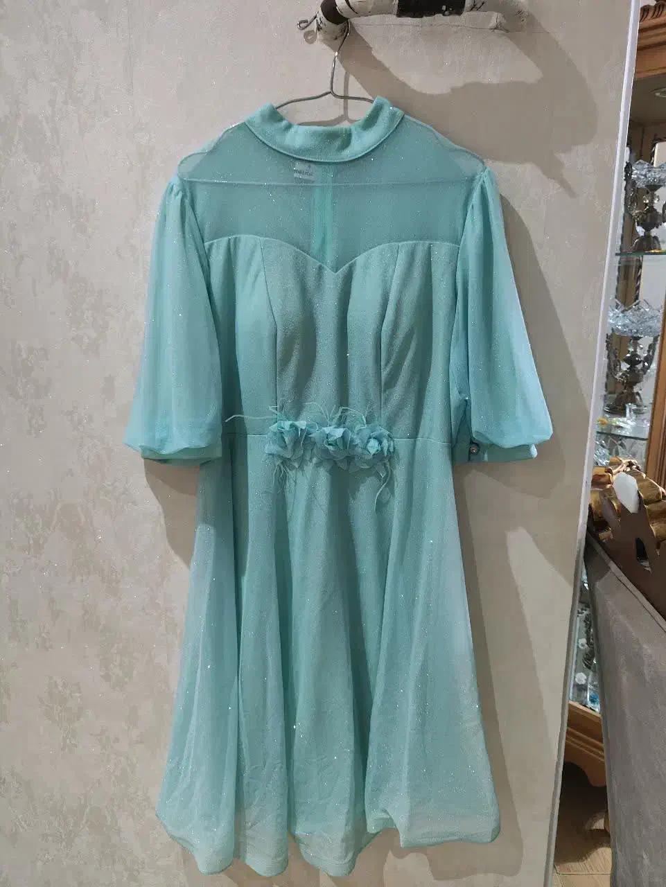 مانتو و لباس مجلسی|لباس|اندیشه, اندیشه فاز ۱|دیوار