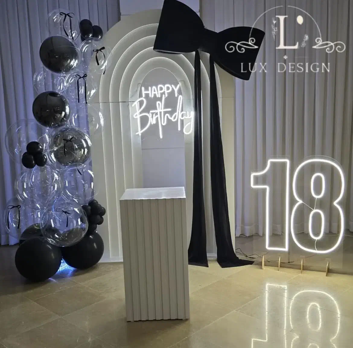 تم‌عروسک باربی سیندرلا مسی رونالدو بادکنک آرایی|اسباب‌‌بازی|اصفهان, ارغوانیه|دیوار