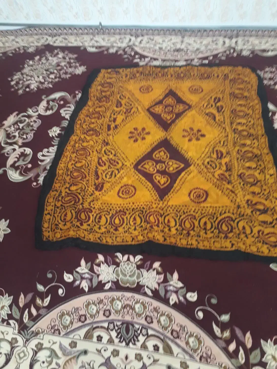 یایلیق بزرگ خیلی قدیمی|کلکسیون اشیاء عتیقه|ثمرین, |دیوار