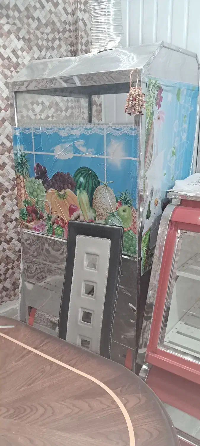 یک یخچال ویترینی ویک فرناز|یخچال و فریزر|باغ بهادران, |دیوار