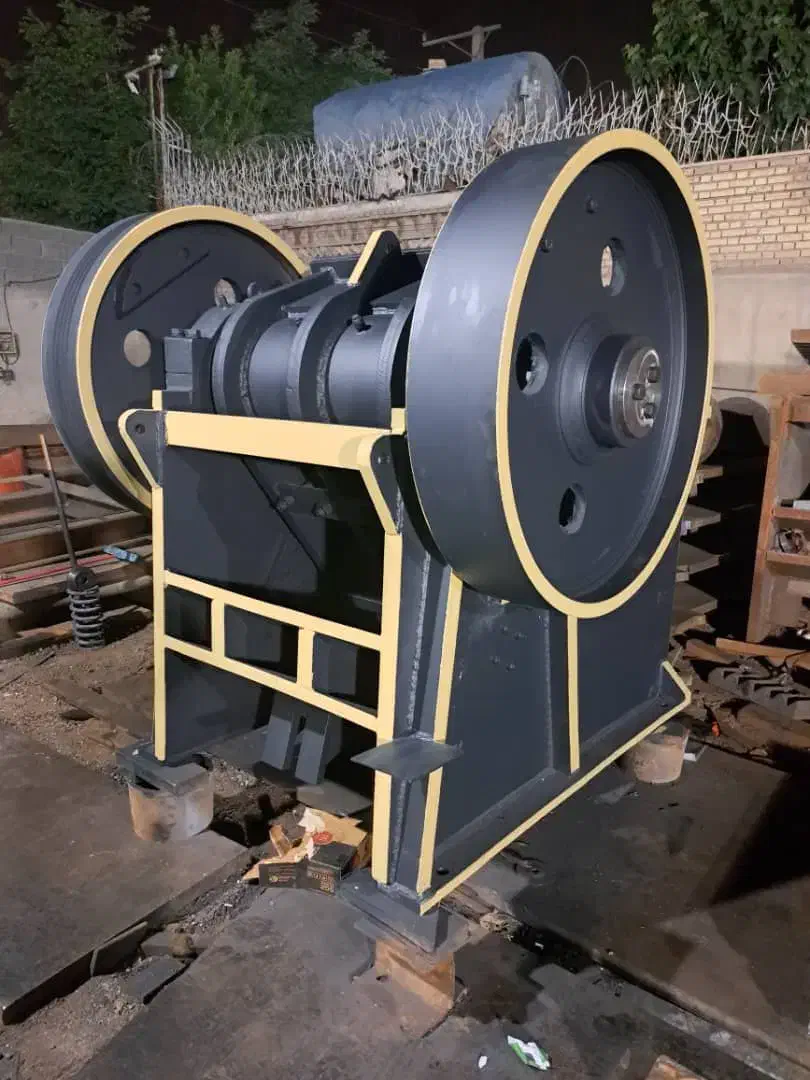 خرید و فروش و ساخت دستگاه های شکن فک و اسیاب و....|ماشین‌آلات صنعتی|قدس, شهرک صنعتی زاگرس|دیوار