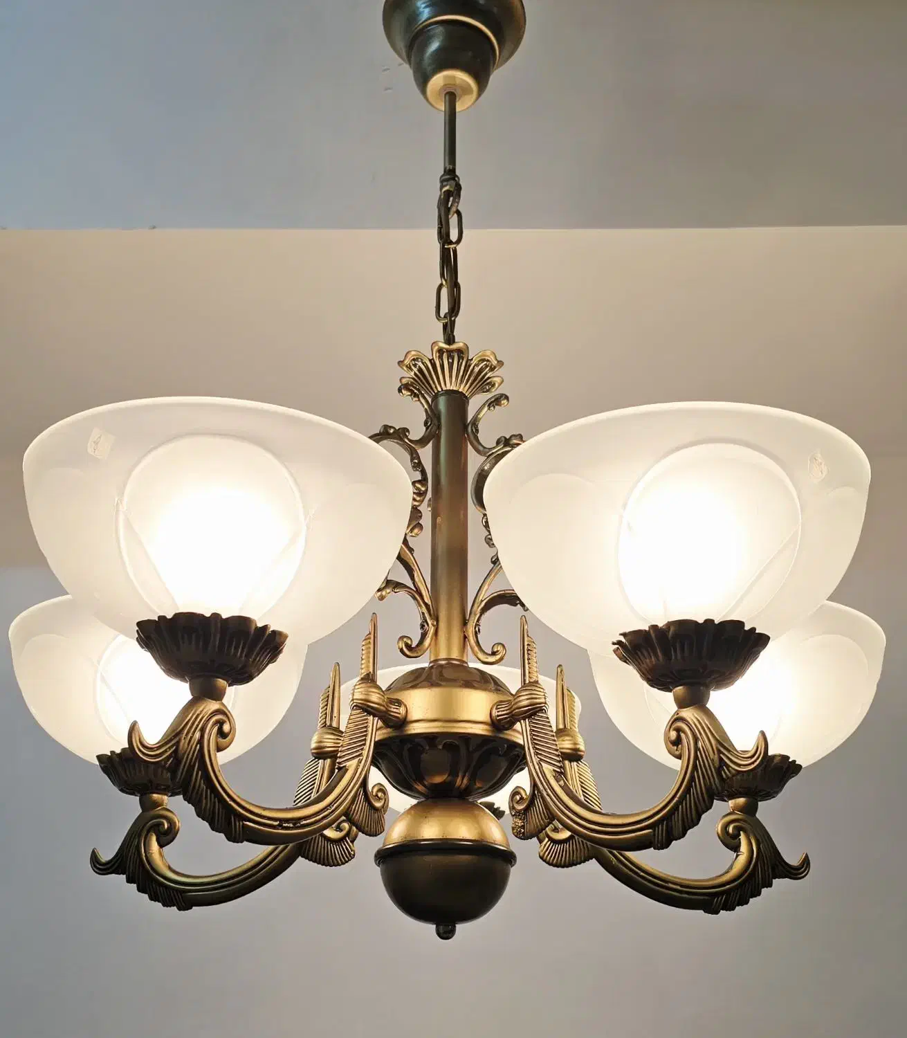 ۱ جفت لوستر ۵ شاخه کلاسیک و مجلل (۲عدد)|لوستر و چراغ آویز|تهران, اقدسیه|دیوار