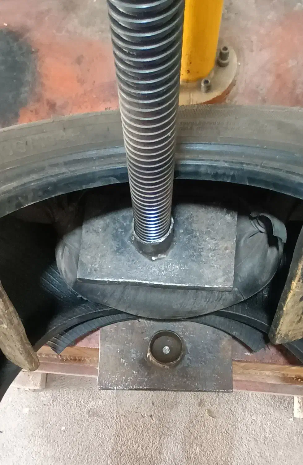 آپارات لاستیک|خدمات موتور و ماشین|محمدشهر, علی آباد گونه|دیوار