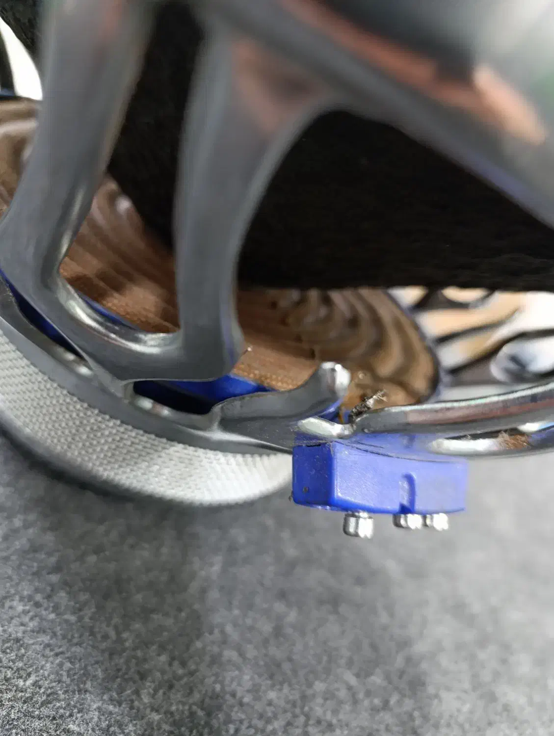 ساب|قطعات یدکی و لوازم جانبی|رشت, لاکان|دیوار