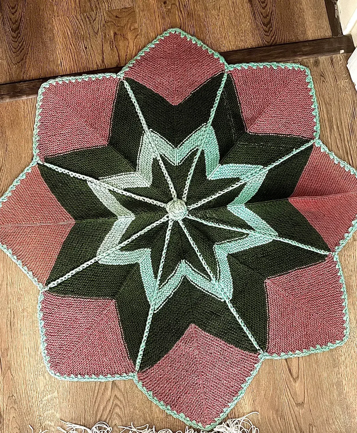 دو عدد پادری|پادری|تبریز, |دیوار