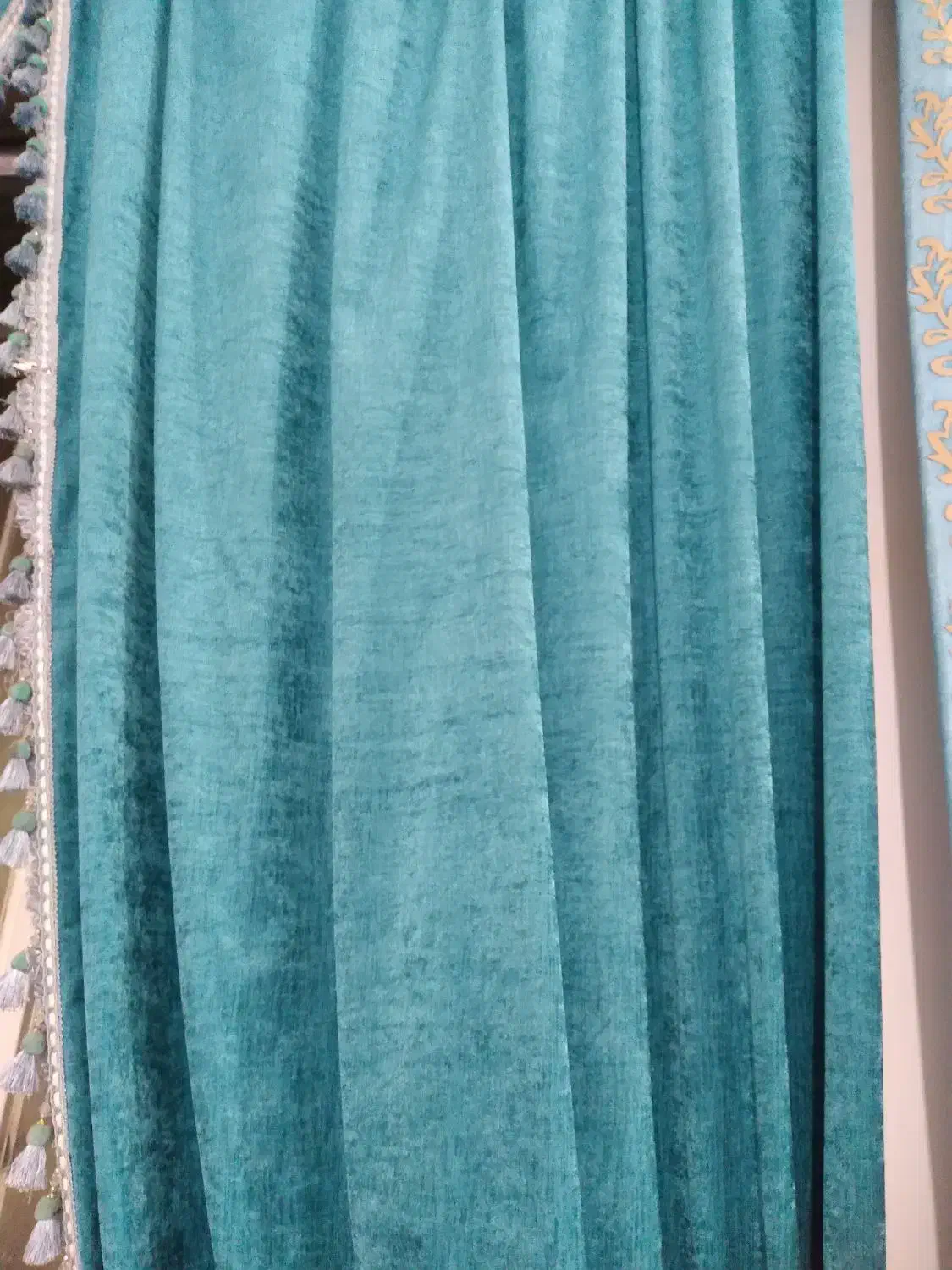 پرده مخمل و تور|پرده، رانر، رومیزی|تربت‌حیدریه, میدان مرکزی|دیوار