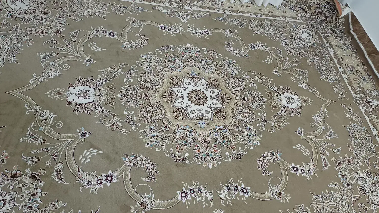 فرش گل برجسته 700شانه مشهد، گردویی|فرش|چناران, |دیوار