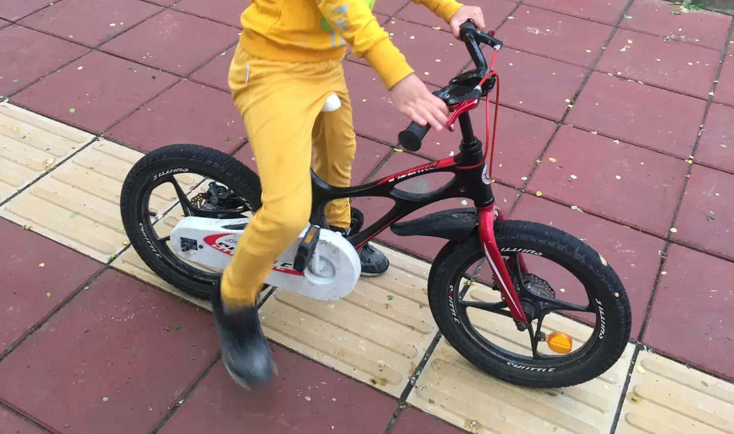 دوچرخه قناری سایز 16بدنه منیزیم|دوچرخه، اسکیت، اسکوتر|تهران, جیحون|دیوار