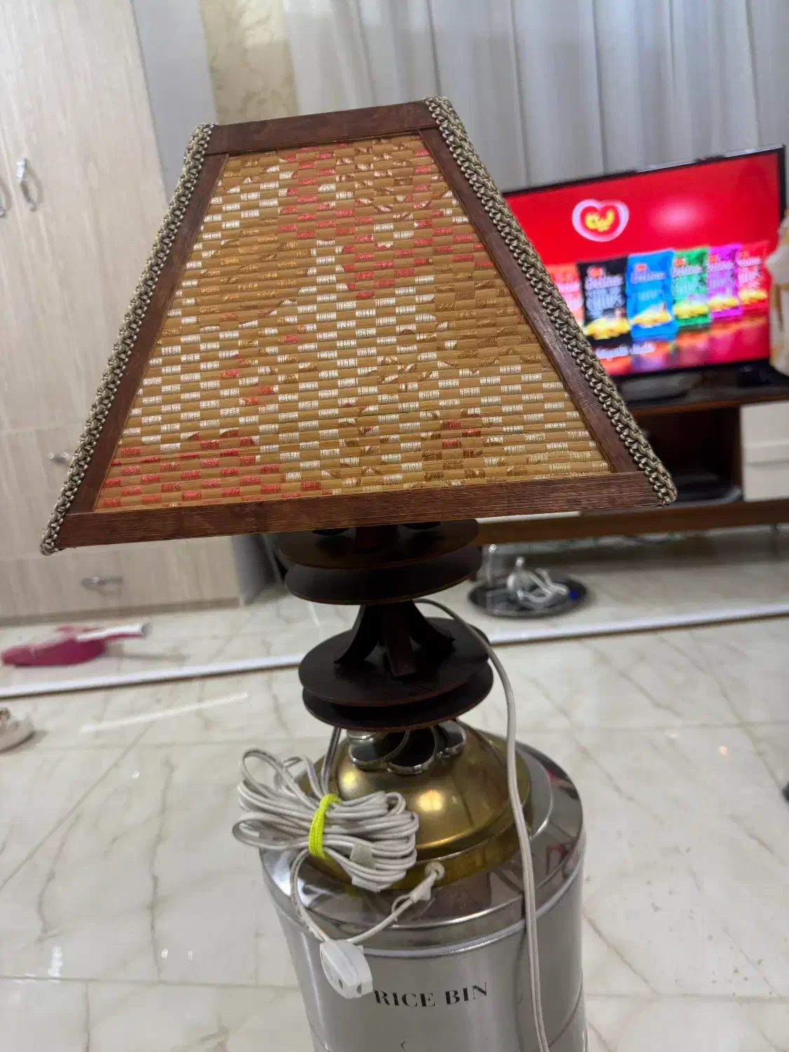 چراغ خواب|چراغ خواب و آباژور|شهریار, شهریار|دیوار
